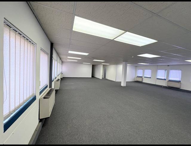 720M² OFFICE TO LET IN RANDJESPARK